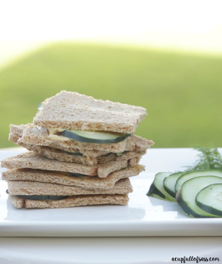 Cucumber Hummus Sandwich