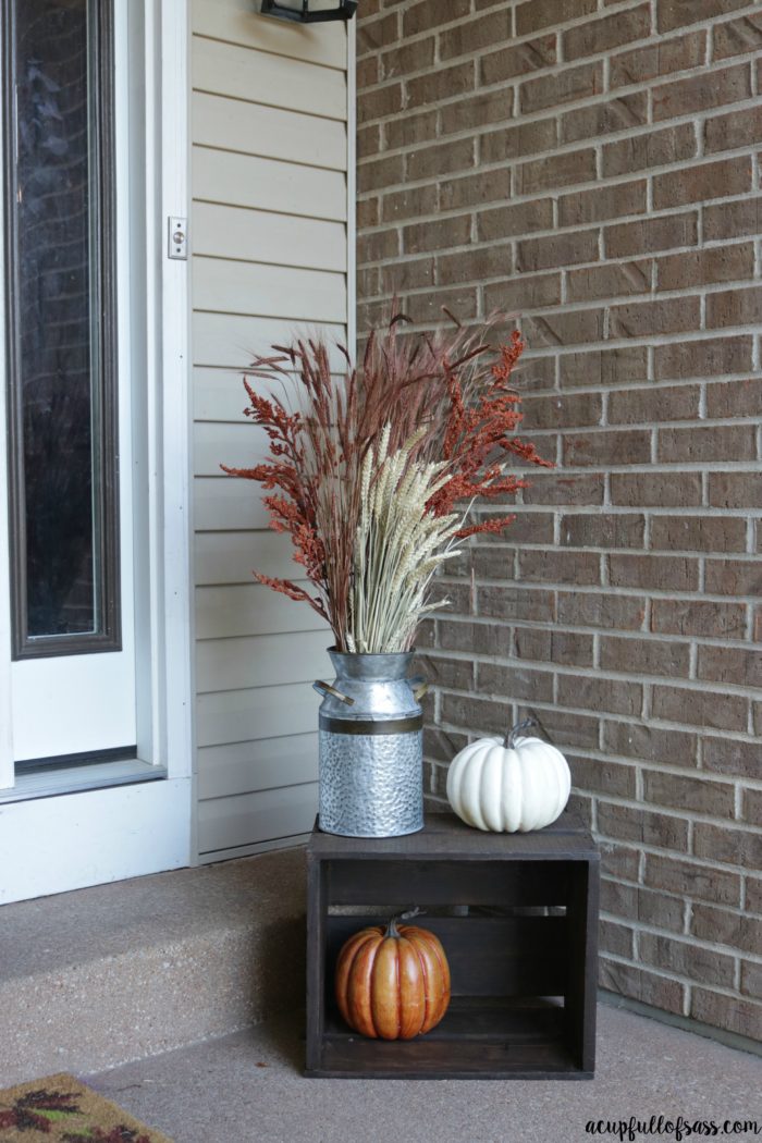 Easy Fall Porch Decor Ideas. 