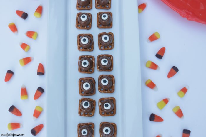 Halloween Treats Spooky Eyes Pretzel Bites