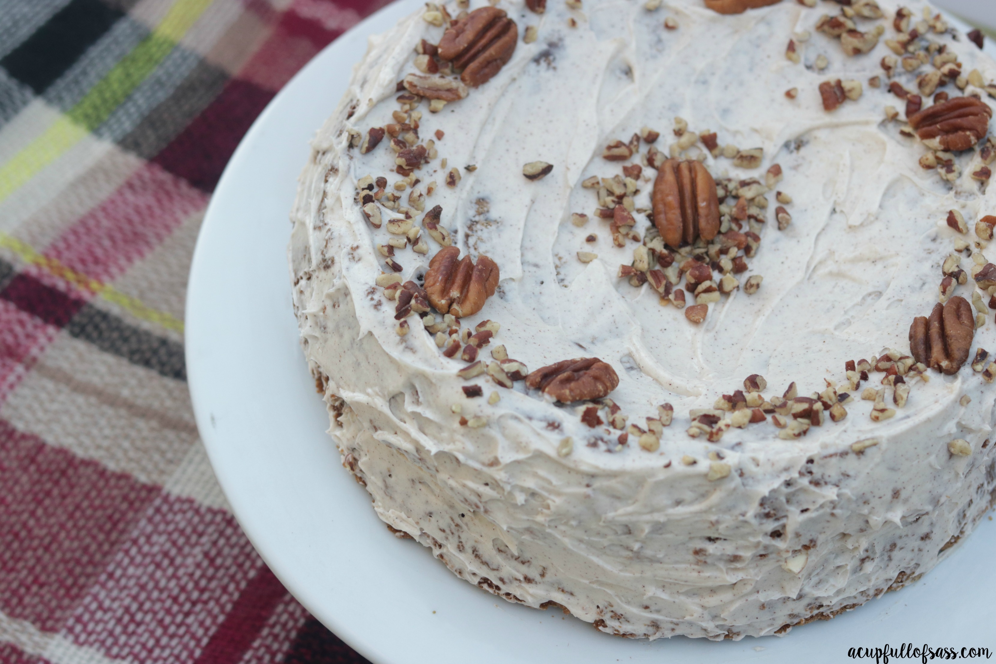 Apple Spice Cake with Cinnamon Cream Cheese Frosting Apple Spice Cake with Cinnamon Cream Cheese Frosting