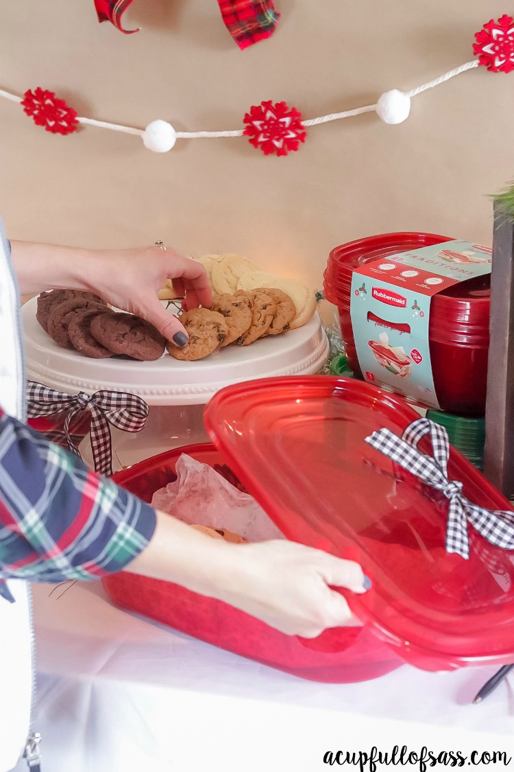 rubbermaid-takealongs-cookie-exchange-party