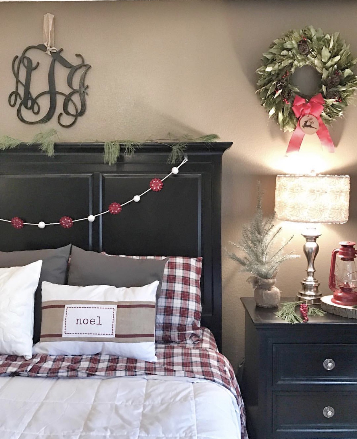 Christmas Bedroom Decor