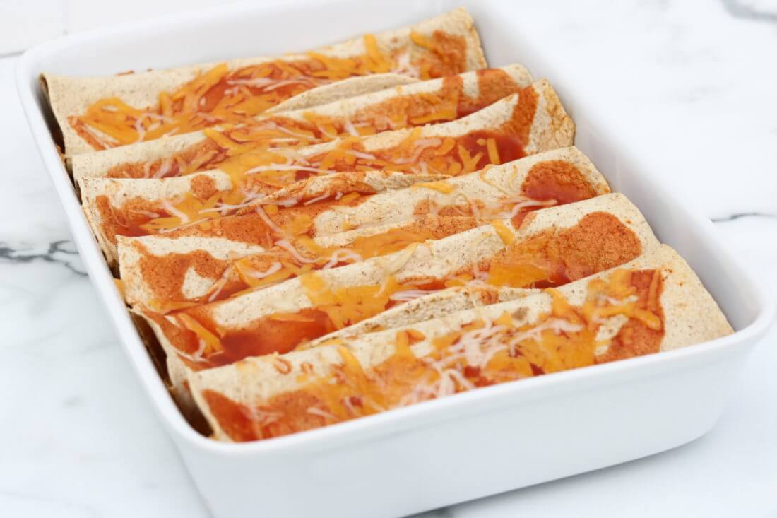 Easy low carb chicken enchiladas made in the instant pot.