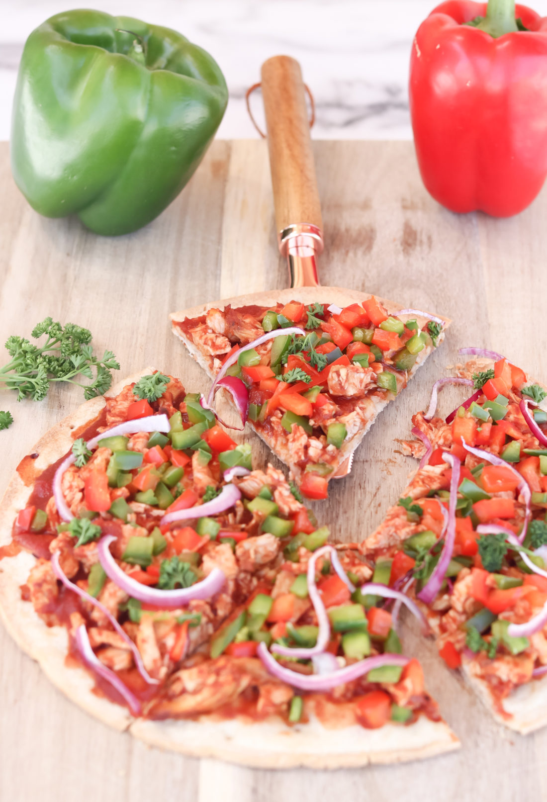 BBQ Chicken Pizza Cauliflower Crus