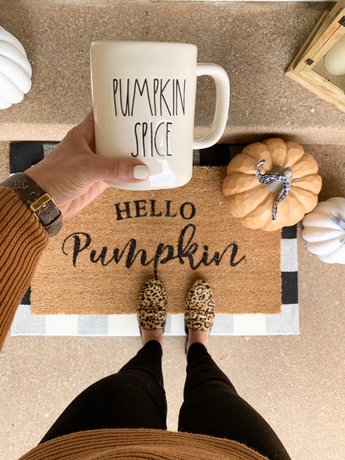 Easy Home Decor Ideas Hello Pumpkin Doormat.