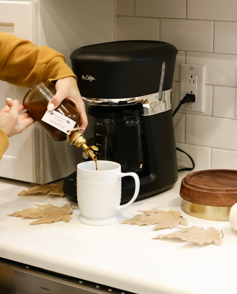 Easy Pumpkin Spice Coffee Syrup.

#pumpkinspice #pumpkinspicesyrup #pumpkinspicecoffee