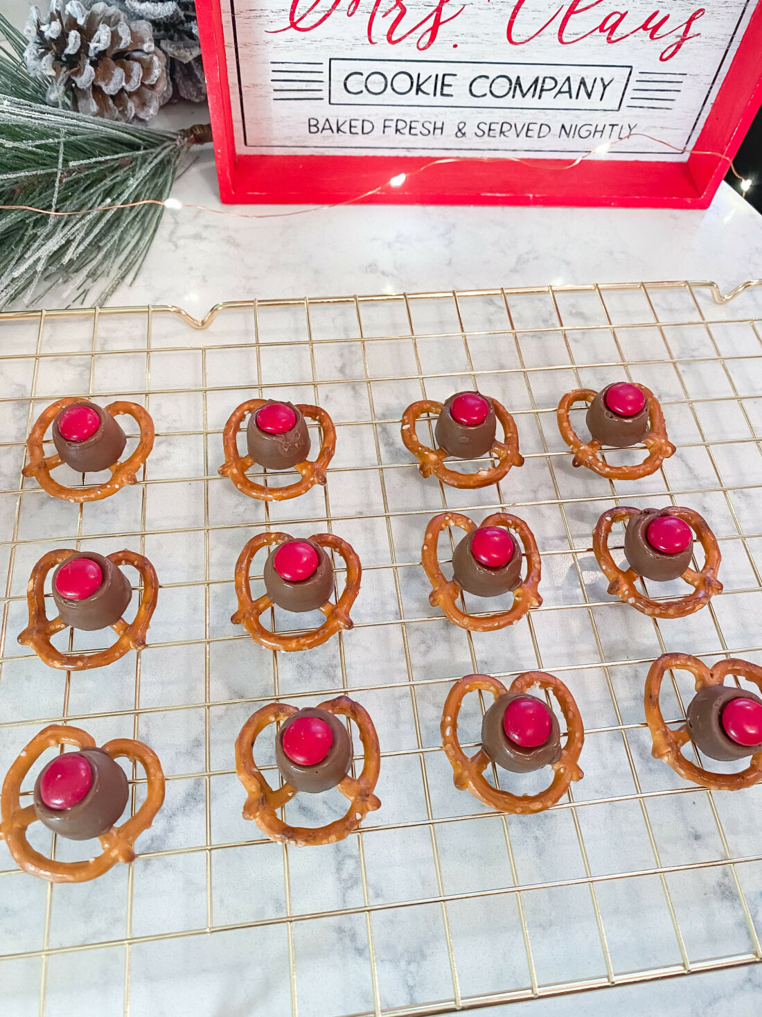 Reindeer Rolo Pretzels